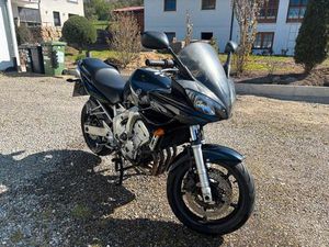 YAMAHA FAZER FZ6 600