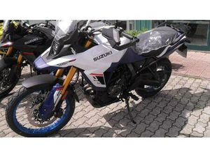 VENDO SUZUKI V-STROM 800DE (2025) NUOVA A COLLESALVETTI (CODICE 9700335) - MOTO.IT