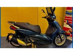 VENDO PIAGGIO BEVERLY 300 HPE (2021) USATA A VENARIA REALE (CODICE 9701135) - MOTO.IT