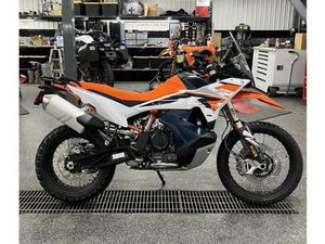 2025 KTM 890 ADVENTURE R