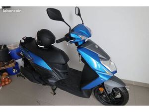 SCOOTER NEUF , N'AYANT PAS SERVI SYM ORBIC 49CM3