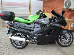 BRUGT KAWASAKI ZZR1100 TIL SALG