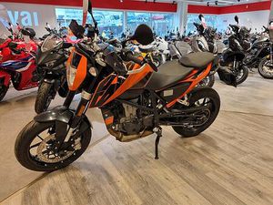 KTM 690 DUKE