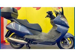 VENDO APRILIA ATLANTIC 250 (2004 - 11) USATA A VITERBO (CODICE 9703965) - MOTO.IT