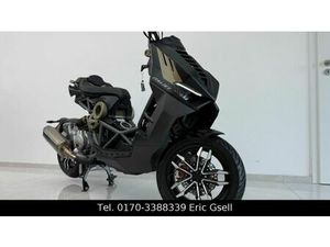 ITALJET DRAGSTER FIRST EDIT. 125 AKRAPOV ONE OF 499 NEW!