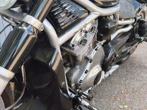 HARLEY DAVIDSON V-ROD.,,,,……???