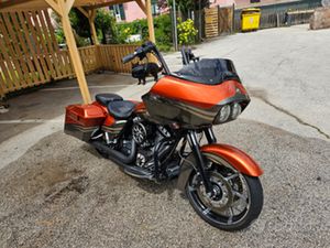 HARLEY-DAVIDSON ROAD GLIDE C.V.O