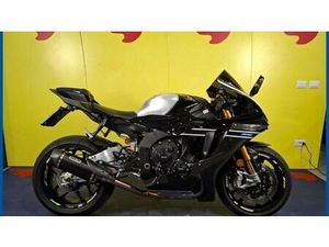 VENDO YAMAHA YZF R1M (2020 - 25) USATA A BUSTO ARSIZIO (CODICE 9705044) - MOTO.IT