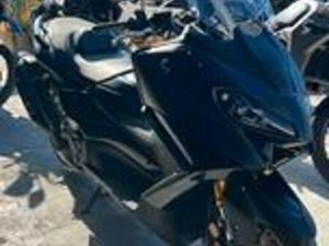 YAMAHA T MAX 560 TECH MAX DARK PETROL