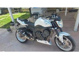 YAMAHA FZ1 - 2010