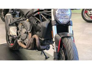 VENDO DUCATI MONSTER 821 STEALTH (2019 - 20) USATA A ALTAMURA (CODICE 9705978) - MOTO.IT