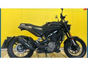 VENDO HUSQVARNA SVARTPILEN 125 (2021 - 23) USATA A NERVIANO (CODICE 9708016) - MOTO.IT