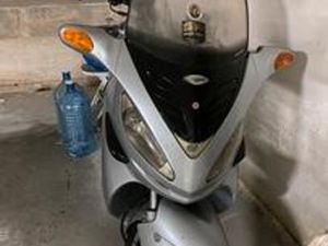 MOTO MALAGUTI MADISON 150