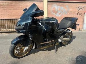 KAWASAKI NINJA ZX-12 BLACK & GOLD