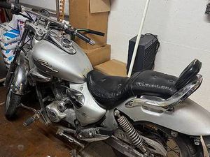 KYMCO ZING 125 ERSATZTEILTRÄGER CANTON ZURICH -