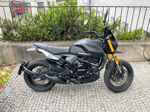 MOTO MORINI SEIEMMEZZO 650 SCR 6 1/2 (AUCH FÜR A2 GEEIGNET)
