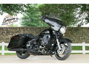 2017 HARLEY-DAVIDSON FLHXSE - CVO STREET GLIDE