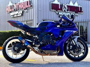 2020 YAMAHA YZF-R1