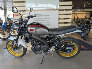 YAMAHA XSR125