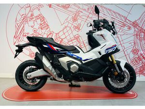 HONDA X-ADV 750, SCOOTER, IMMATRICULATION D’UN JOUR, CHF 14'450.-