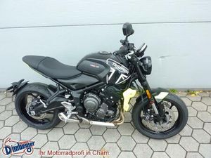 TRIUMPH TRIDENT 660 +QUICKSHIFT +ZUBEHÖR =2563,- GESPART