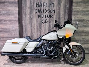 FLTRXST ROAD GLIDE ST 117