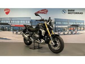 R 1250 R TRIPLE BLACK