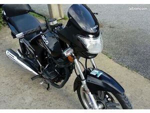 KYMCO PULSAR 2015. 2590 KM