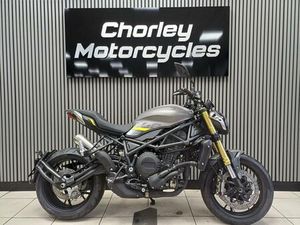 BENELLI 752 S BENELLI 752S **£1700 NOW OFF THIS BIKE WHILE STOCKS LAST** 752 CC