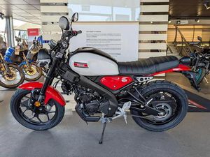 YAMAHA XSR125