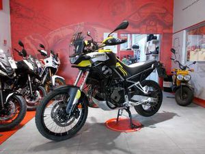 APRILIA TUAREG 660 GIALLO