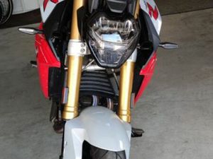 BMW F900R HECKUMBAU / SPORTAUSPUFF