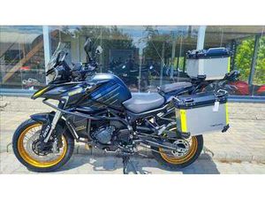 QJ MOTOR SRT 900SX +KUFRY