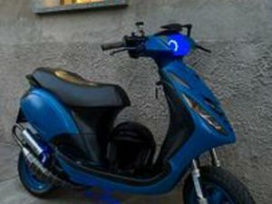 ZIP PIAGGIO AD ARIA