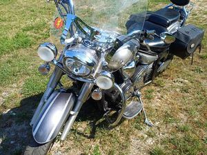 YAMAHA XVS 1300 A SOCHACZEW