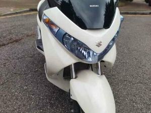 SUZUKI - BURGMAN EXECUTIVE