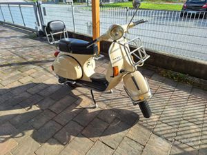 VESPA PX200E