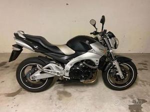 SUZUKI GSR 600 - 2007