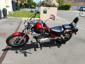 MOTO VIRAGO YAMAHA 125 CC