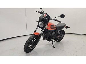 VENDO DUCATI SCRAMBLER 400 SIXTY 2 (2016 - 21) USATA A RESCALDINA (CODICE 9719721) - MOTO.IT