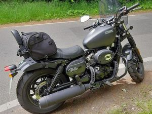 HYOSUNG GV 300 S AQUILA