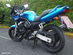 YAMAHA 600 FZS
