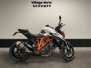 KTM 1290 SUPER DUKE R