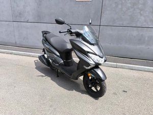 SUZUKI UB 125 BURGMAN