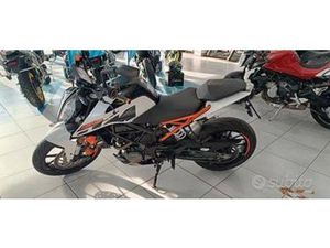 KTM DUKE 125 2019