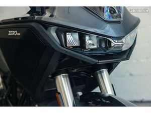 ◊ZERO MOTORCYCLES DSR 15.6+KW◊/ 2025 / GARANTIE 5 ANS / NEUVE / LIVRAISON / 100% ELECTRIQUE / LOA
