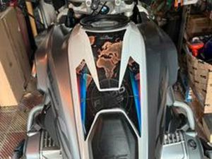 BMW R1200GS LC PERMUTO CON CAMPER O KTM SAS