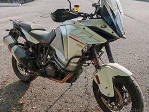 KTM 1290 SUPER ADVENTURE T