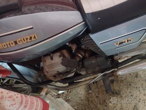 MOTOCICLETTA GUZZI V35 D&APOS;EPOCA