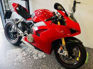 DUCATI PANIGALE V4 S 1100 12 MESI GARANZIA DESMO ESEGUITO ROSSO